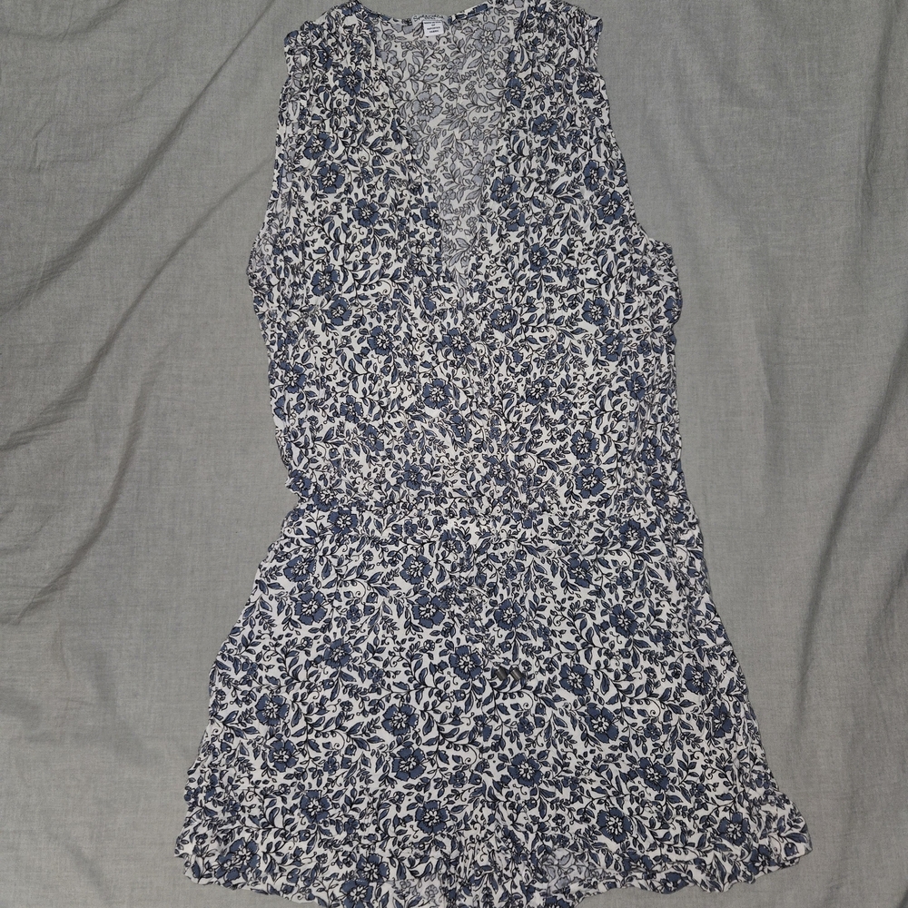 Splendid Blue and White Floral Romper